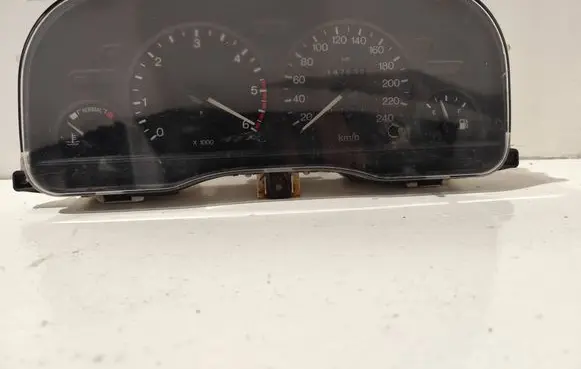 Ford Mondeo MK II Speedometer (instrument cluster) 97BP10C956HA