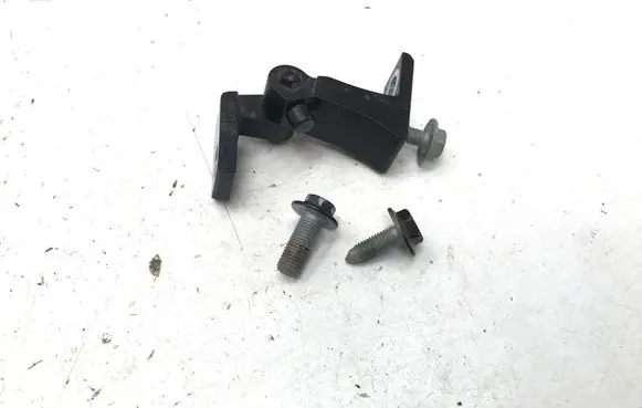 Chery 9/C9 Rear door lower hinge J606106022