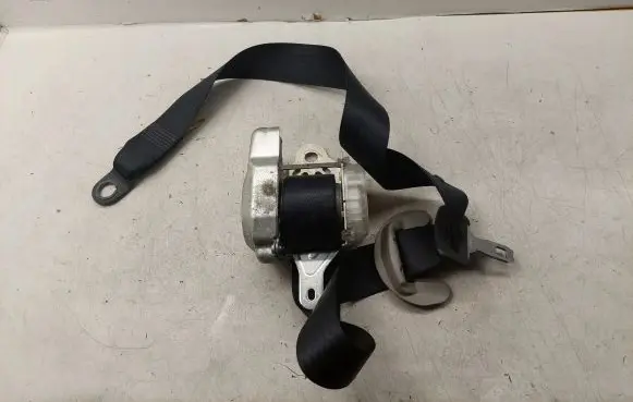 Toyota Corolla Verso AR10 Front seatbelt 732100F030C0