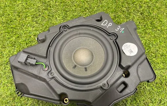 Audi A8 S8 D4 4H Front door speaker 4h0035300