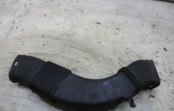 BMW 6 F12 F13 Air intake duct part 8513454