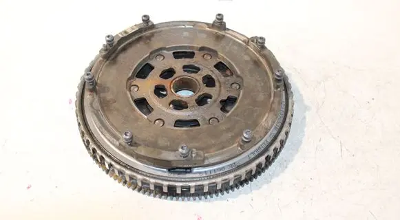 Nissan Juke II F16 Dual mass flywheel 123109651R
