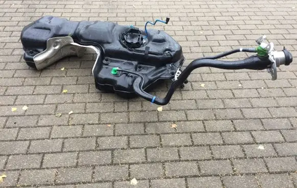 Audi Q8 Fuel tank 4M0201021HD