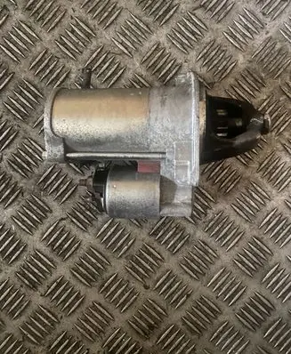 Ford Fiesta Starter motor AV6N11000CA