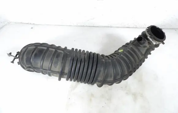 Air intake hose/pipe