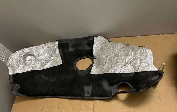 Audi A6 C7 Heat shield in engine bay 4G0863829B