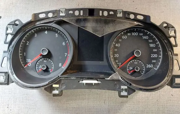 Volkswagen Golf VII Speedometer (instrument cluster) 517920750B