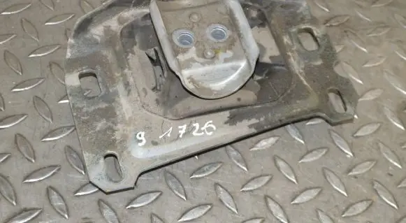 Peugeot 3008 II Engine mount bracket 9813699680