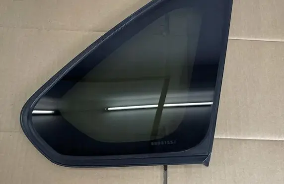 Toyota RAV 4 (XA50) Rear side window ALMJ