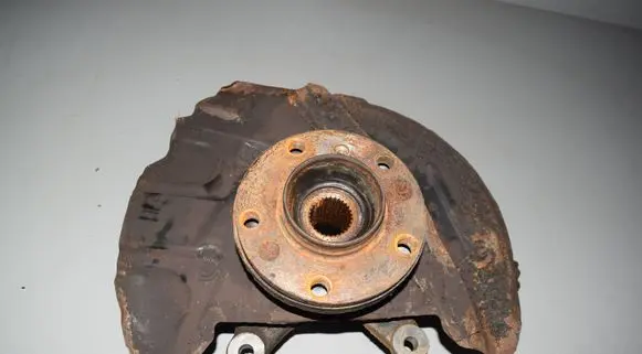 BMW X5 E53 Front wheel hub
