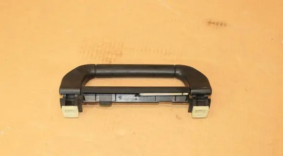 BMW X5 E53 A set of handles for the ceiling 8258064