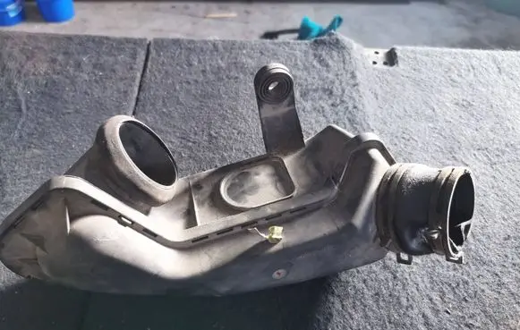 Volkswagen New Beetle Air intake hose/pipe 114615727749