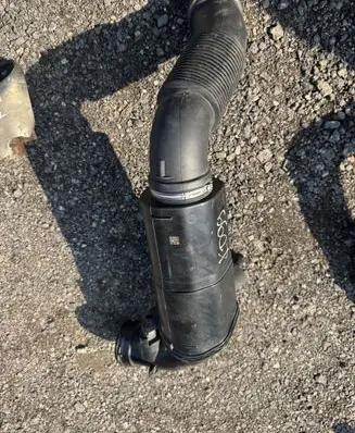 BMW X1 F48 F49 Air intake hose/pipe 7619008