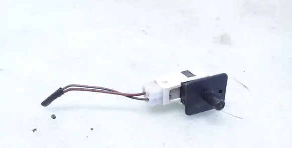 Mercedes-Benz CLS C219 Rear door sensor 2028209410