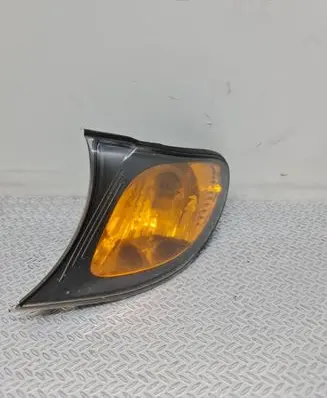BMW 3 E46 Front indicator light 6910979 388701