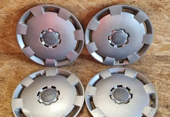 Audi A4 S4 B7 8E 8H R16 wheel hub/cap/trim 8P0601147A