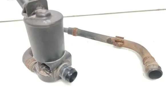 Toyota RAV 4 (XA30) Headlight washer pump 