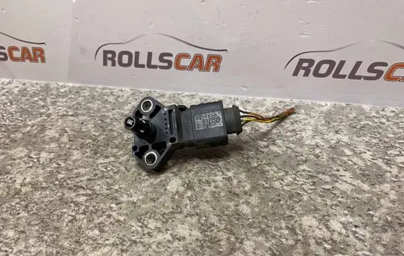 Audi A6 S6 C6 4F Air pressure sensor 0281002399 038906051B