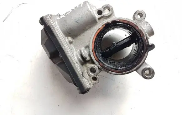 Audi Q3 8U Throttle valve 03L128063T