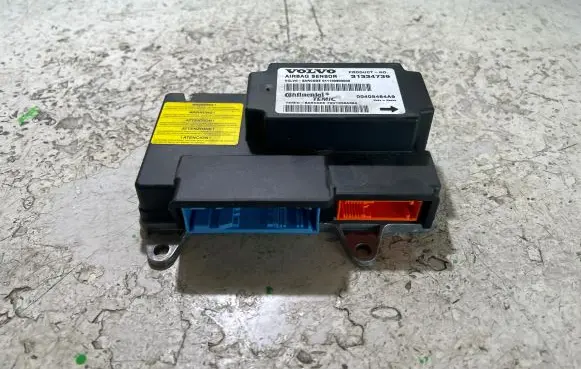 Volvo C70 Airbag control unit/module 31334739 00405464A9 011100800003