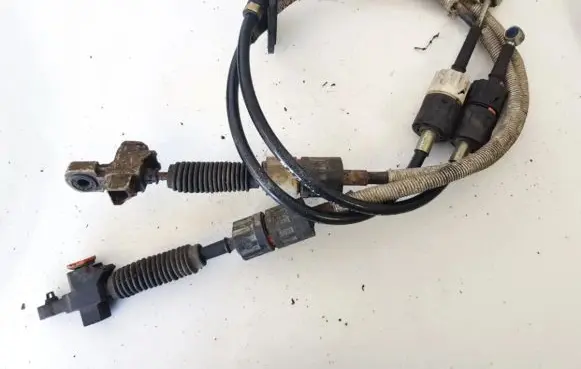 Ford Mondeo MK II Gear shift cable linkage