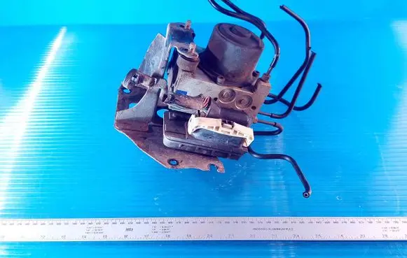 Mazda 6 ABS Pump GJ6E437AO 3Y15