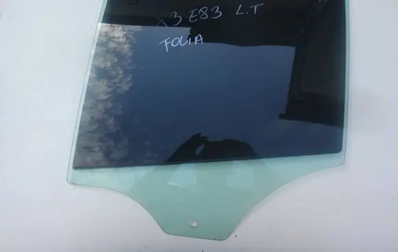 BMW X3 E83 Rear door window glass