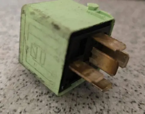 BMW 5 E60 E61 Other relay 61368373700