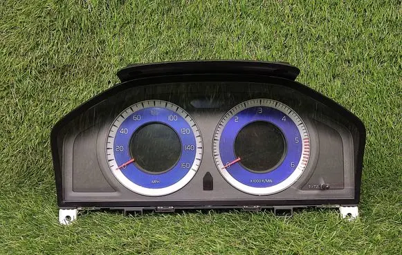 Volvo XC60 Speedometer (instrument cluster) 30733368 69399690U