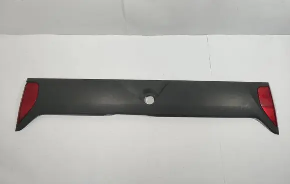 Nissan Terrano Tailgate trim 908160X800 2564S010