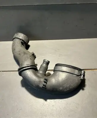 BMW X5 E70 Turbo air intake inlet pipe/hose 779417205