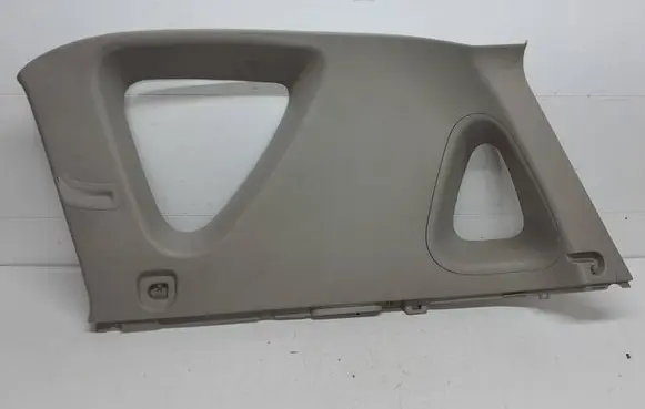 SsangYong Rexton (D)pillar trim (top) 7742008000