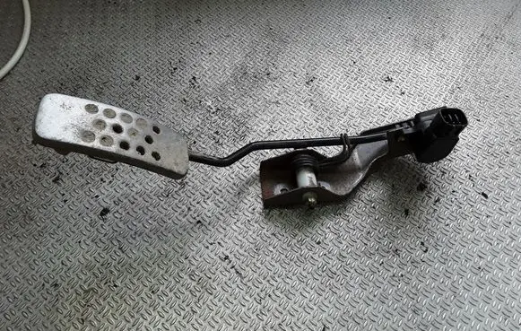 Nissan X-Trail T30 Accelerator throttle pedal F4806 18919AM810