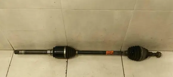 Mercedes-Benz ML AMG W164 Front driveshaft A1643301901