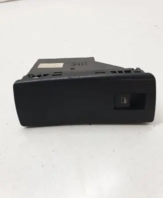 BMW X5 E53 Electric window control switch 8373699