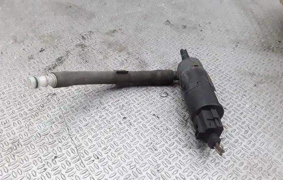 Audi A4 S4 B6 8E 8H Headlight washer pump 3B7955681