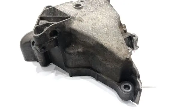 Volkswagen Golf VII Engine mounting bracket 04E199275