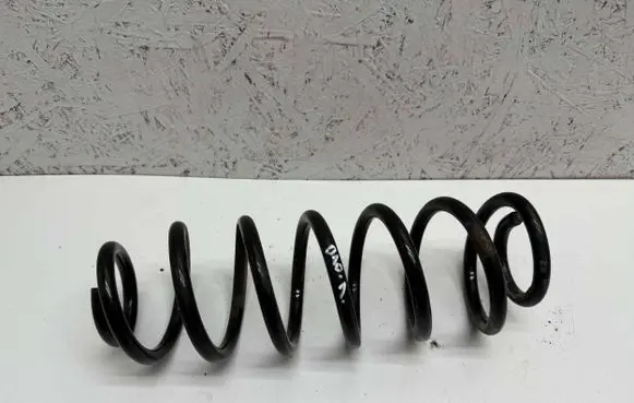 Volkswagen Jetta VI Rear coil spring