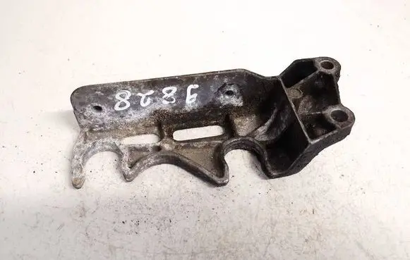 Mercedes-Benz C AMG W204 Engine mounting bracket a6460940641