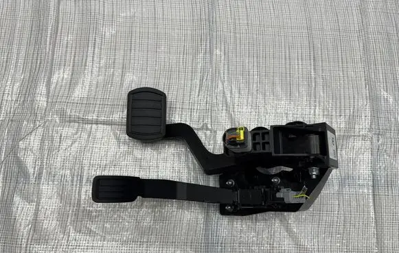 Fiat Panda III Brake pedal 9837892280
