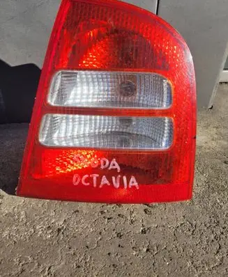 Skoda Octavia Mk1 (1U) Rear/tail lights TK23-985