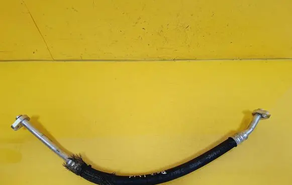 Chrysler PT Cruiser Air conditioning (A/C) pipe/hose 