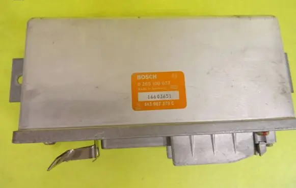 Audi 80 90 S2 B4 ABS control unit/module 0265100037