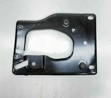 Cadillac Escalade IV Air filter cleaner box bracket assembly 23114339c