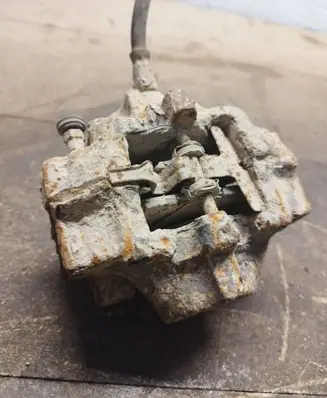 Mercedes-Benz C W202 Rear brake caliper