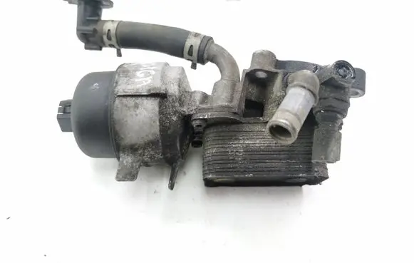 Ford Kuga I Oil filter mounting bracket