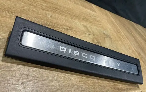Land Rover Discovery 5 Front sill trim cover HY3213201AA 156137022 186205232