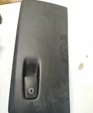 BMW X5 F15 Glove box