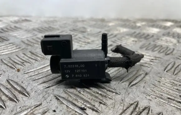 BMW 5 F10 F11 Turbo solenoid valve 7810831