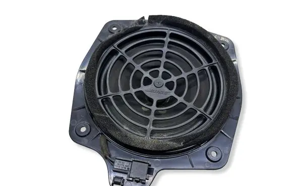 Audi A3 S3 8P Front door speaker 386241